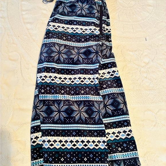 Nautica Blue and White Patterned Pajama Set - Picture 6 of 6